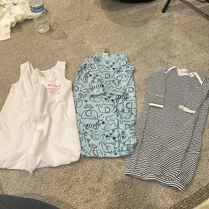 3 long sleeve 0-6 months nightgowns